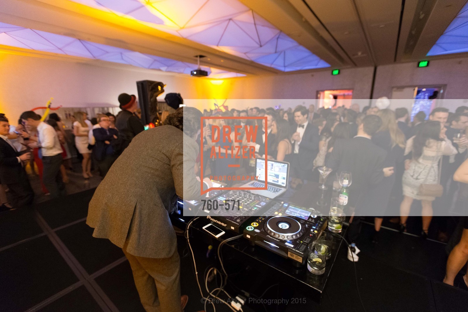 Atmosphere, The 10th Annual San Francisco Social, W Hotel. 181 3rd St, November 21st, 2015,Drew Altizer, Drew Altizer Photography, full-service agency, private events, San Francisco photographer, photographer california