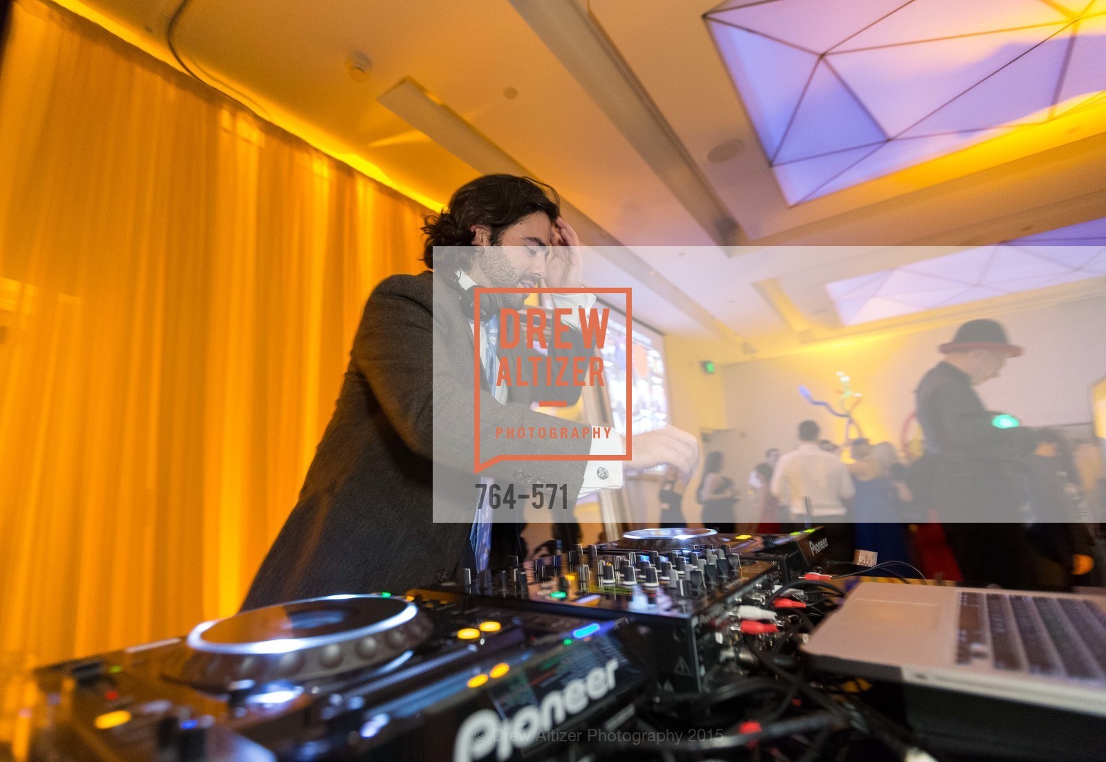 Austin Afridi, The 10th Annual San Francisco Social, W Hotel. 181 3rd St, November 21st, 2015,Drew Altizer, Drew Altizer Photography, full-service agency, private events, San Francisco photographer, photographer california