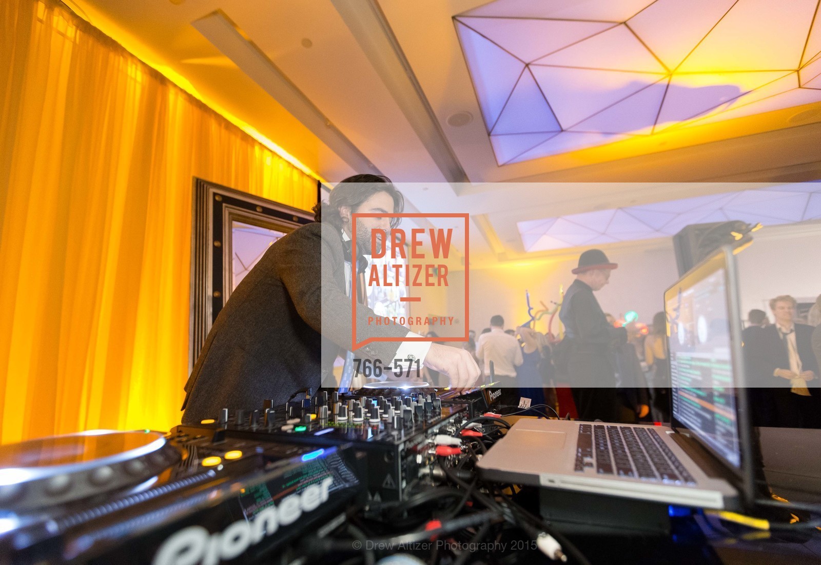 Austin Afridi, The 10th Annual San Francisco Social, W Hotel. 181 3rd St, November 21st, 2015,Drew Altizer, Drew Altizer Photography, full-service agency, private events, San Francisco photographer, photographer california