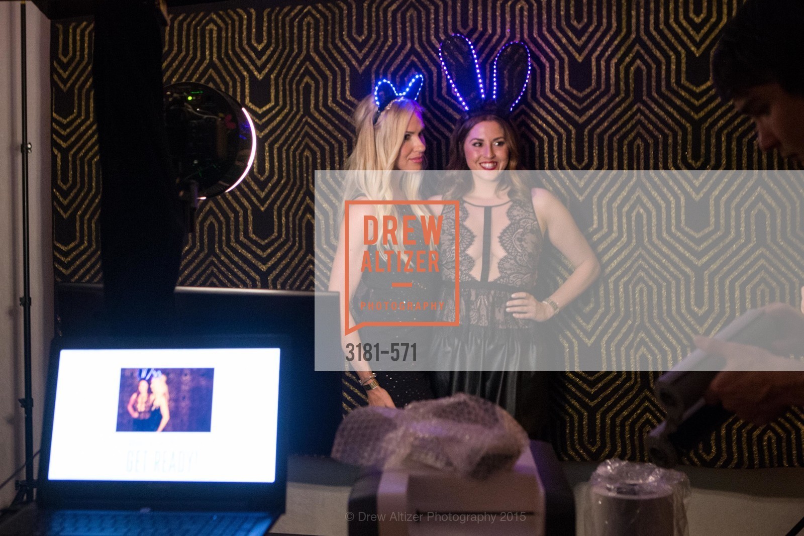 Erin Finnegan, Sarah Barnard, The 10th Annual San Francisco Social, W Hotel. 181 3rd St, November 21st, 2015,Drew Altizer, Drew Altizer Photography, full-service agency, private events, San Francisco photographer, photographer california