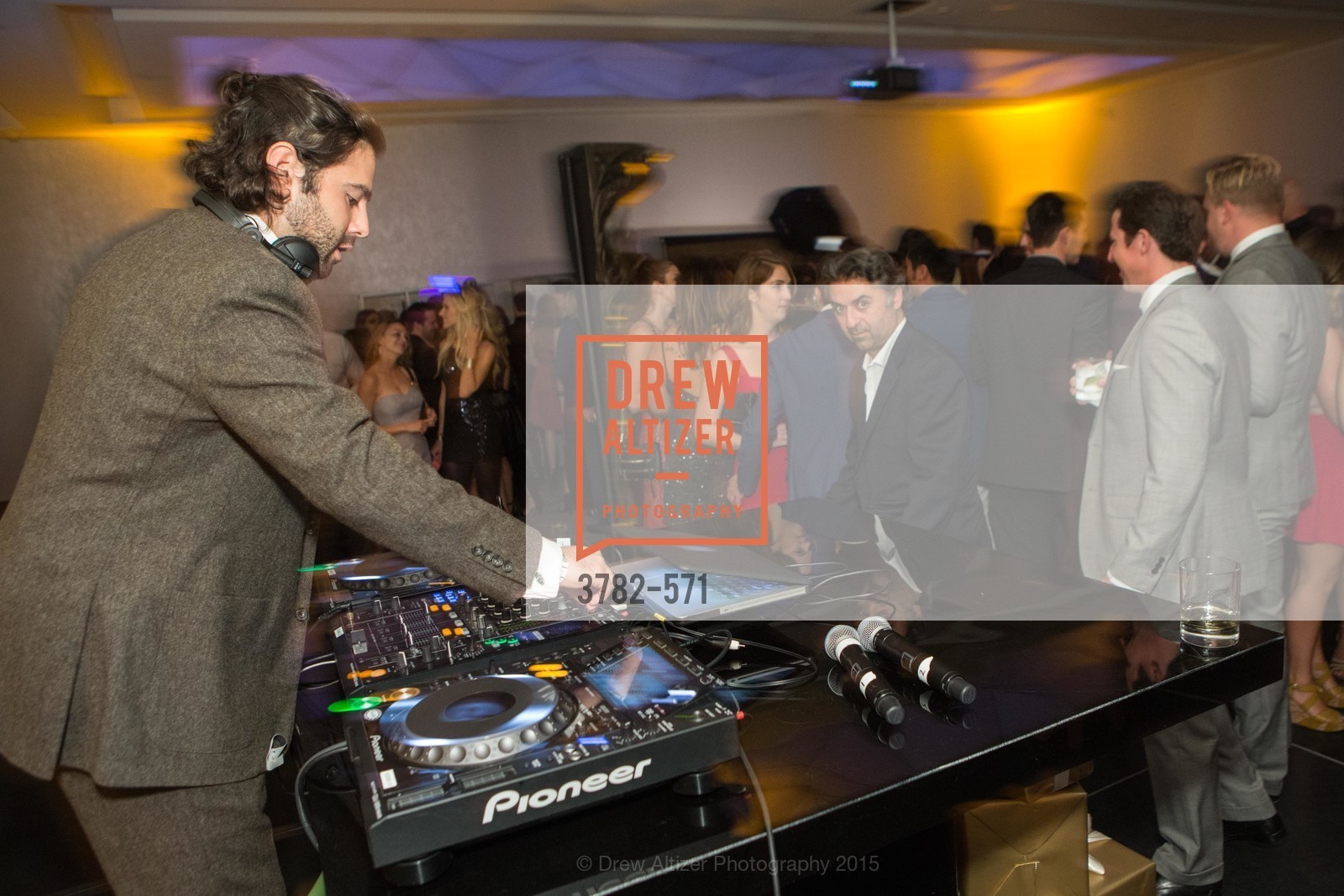 Austin Afridi, The 10th Annual San Francisco Social, W Hotel. 181 3rd St, November 21st, 2015,Drew Altizer, Drew Altizer Photography, full-service agency, private events, San Francisco photographer, photographer california