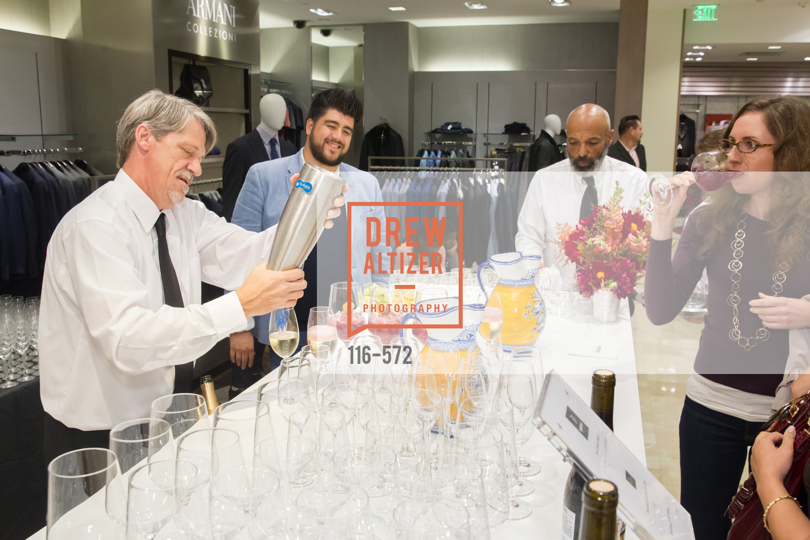 Atmosphere, Neiman Marcus Walnut Creek welcomes neighbors ROOFTOP and Teleferic Barcelona, Neiman Marcus. 1000 South Main Street, November 20th, 2015,Drew Altizer, Drew Altizer Photography, full-service agency, private events, San Francisco photographer, photographer california