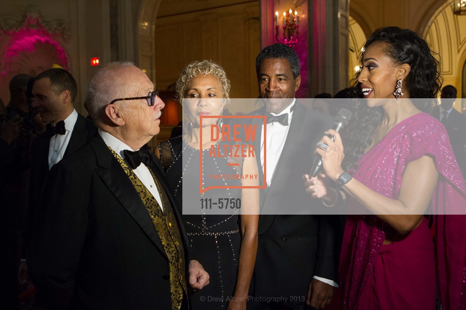 Wilkes Bashford, Deborah Santana, Stan Hebert, Christie James, 8th Annual MoAD Gala: The World's Canvas, US, October 12th, 2013, Photo #111-5750 Wilkes Bashford, Deborah Santana, Stan Hebert, Christie James, Photo #111-5750
