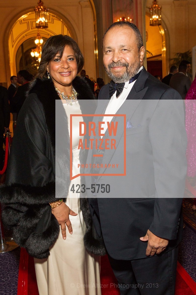 Valerie Lewis, Otis McGee, 8th Annual MoAD Gala: The World's Canvas, US, October 12th, 2013, Photo #423-5750 Valerie Lewis, Otis McGee, Photo #423-5750