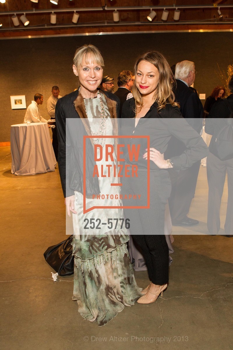 Christine Suppes, Jacqueline Rais, SFMOMA 2013 Art Auction Collectors’ Preview Party, US, February 28th, 2013, Photo #252-5776 Christine Suppes, Jacqueline Rais, Photo #252-5776