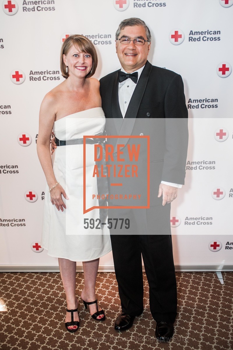 Barb Larkin, George Papazian, 2013 RED CROSS Petals of Hope Gala, US, May 4th, 2013, Photo #592-5779 Barb Larkin, George Papazian, Photo #592-5779