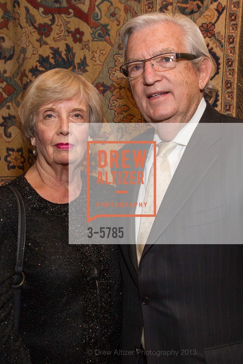 Carolyn Kasolas, George Kasolas, HELLENIC Charity Ball Reception, US, November 1st, 2013, Photo #3-5785 Carolyn Kasolas, George Kasolas, Photo #3-5785