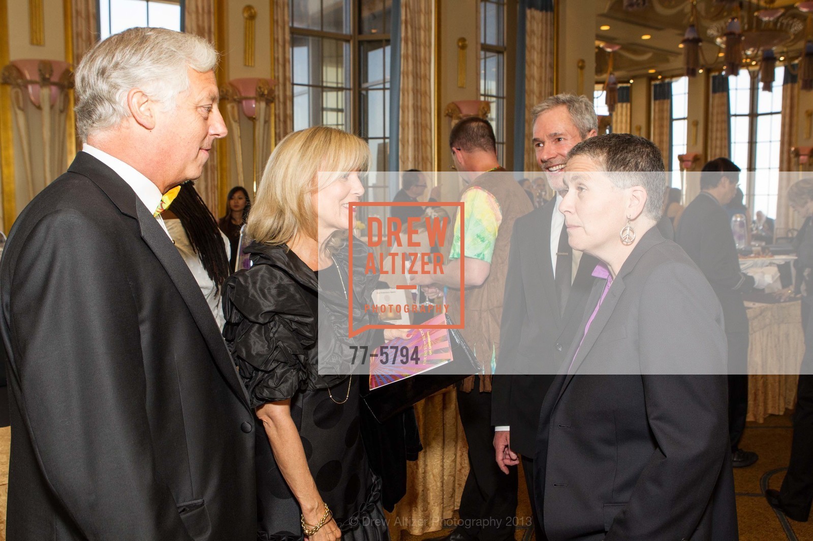 Peter Sullivan, Cynthia Wright, Vitka Eisen, Jeff Schindler, HealthRIGHT 360 Black Tie and Tie Dye Gala, US, May 31st, 2013, Photo #77-5794 Peter Sullivan, Cynthia Wright, Vitka Eisen, Jeff Schindler, Photo #77-5794