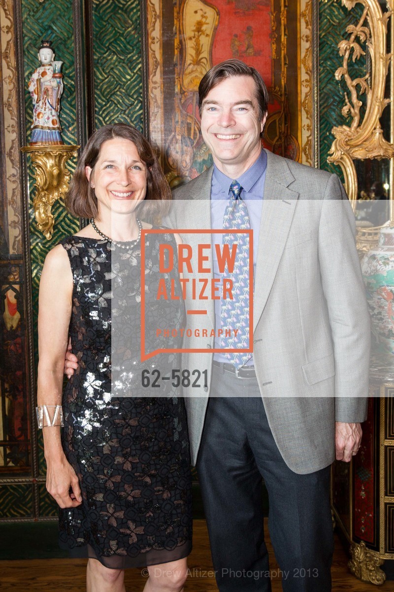 Yvonne Keene, Chris Keene, GETTY Hosts Noe Valley Chamber Music Featuring Jake Heggie, US, May 1st, 2013, Photo #62-5821 Yvonne Keene, Chris Keene, Photo #62-5821