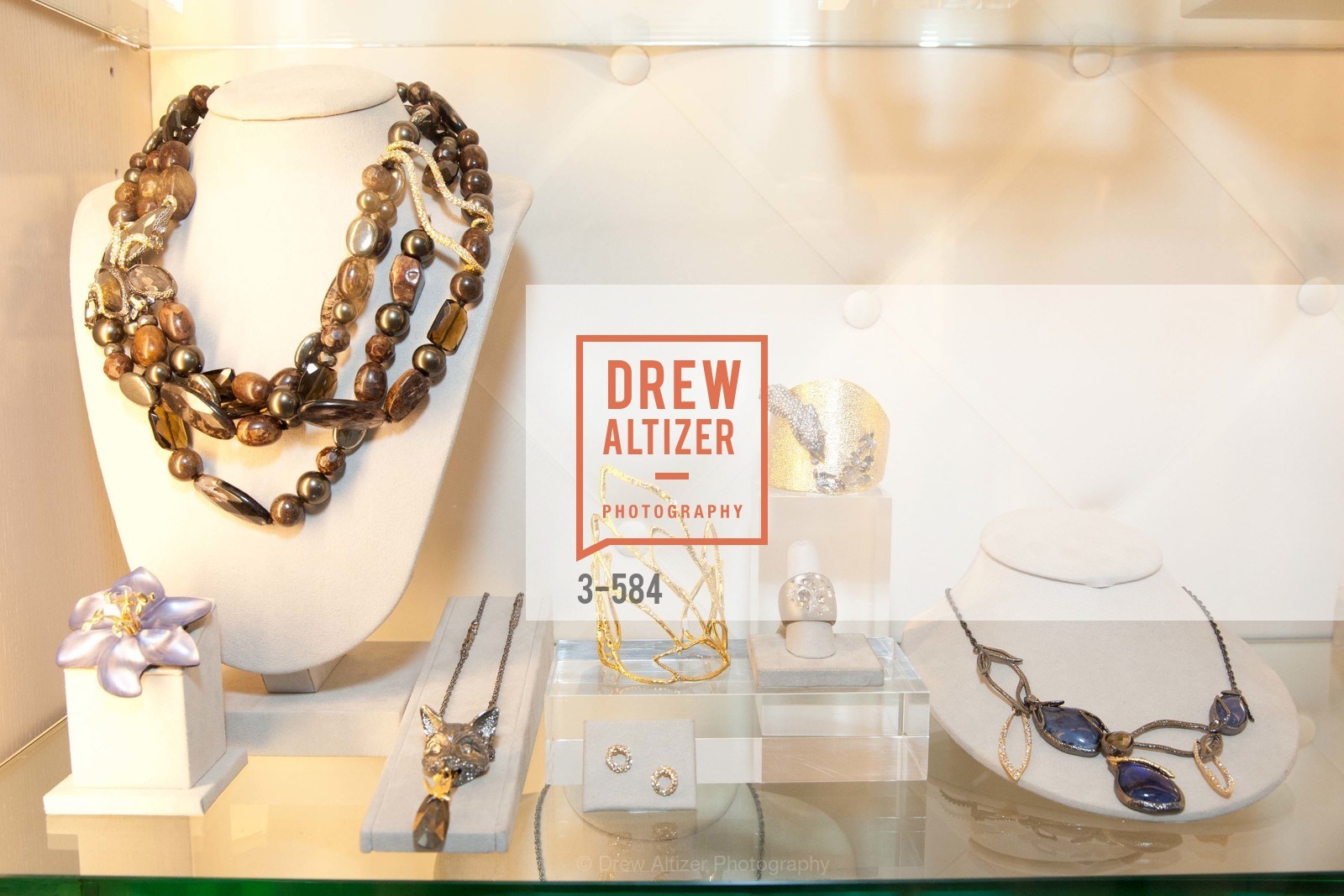 Atmosphere, Alexis Bittar Event; Support of the San Francisco Fall Antique Show Benefitting Enterprise for High School Students Francisco Fall Antique Show, benefiting Enterprise for High School Students, US, October 2nd, 2014,Drew Altizer, Drew Altizer Photography, full-service agency, private events, San Francisco photographer, photographer california
