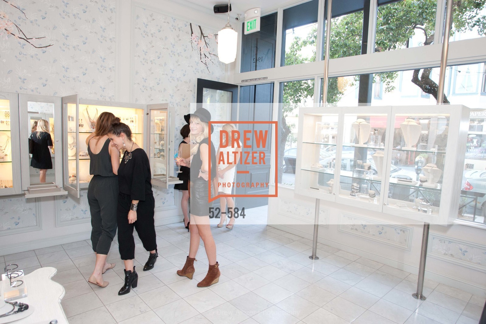 Atmosphere, Alexis Bittar Event; Support of the San Francisco Fall Antique Show Benefitting Enterprise for High School Students Francisco Fall Antique Show, benefiting Enterprise for High School Students, US, October 2nd, 2014,Drew Altizer, Drew Altizer Photography, full-service agency, private events, San Francisco photographer, photographer california