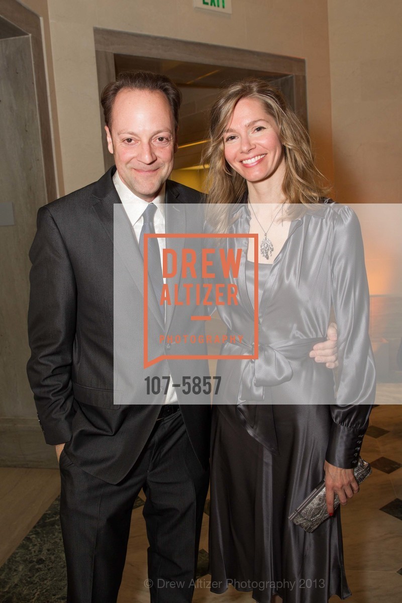Timothy Burgard, Geraldine Kovats, Impressionists on the Water Donor Opening Reception at the LEGION OF HONOR, US, May 30th, 2013, Photo #107-5857 Timothy Burgard, Geraldine Kovats, Photo #107-5857