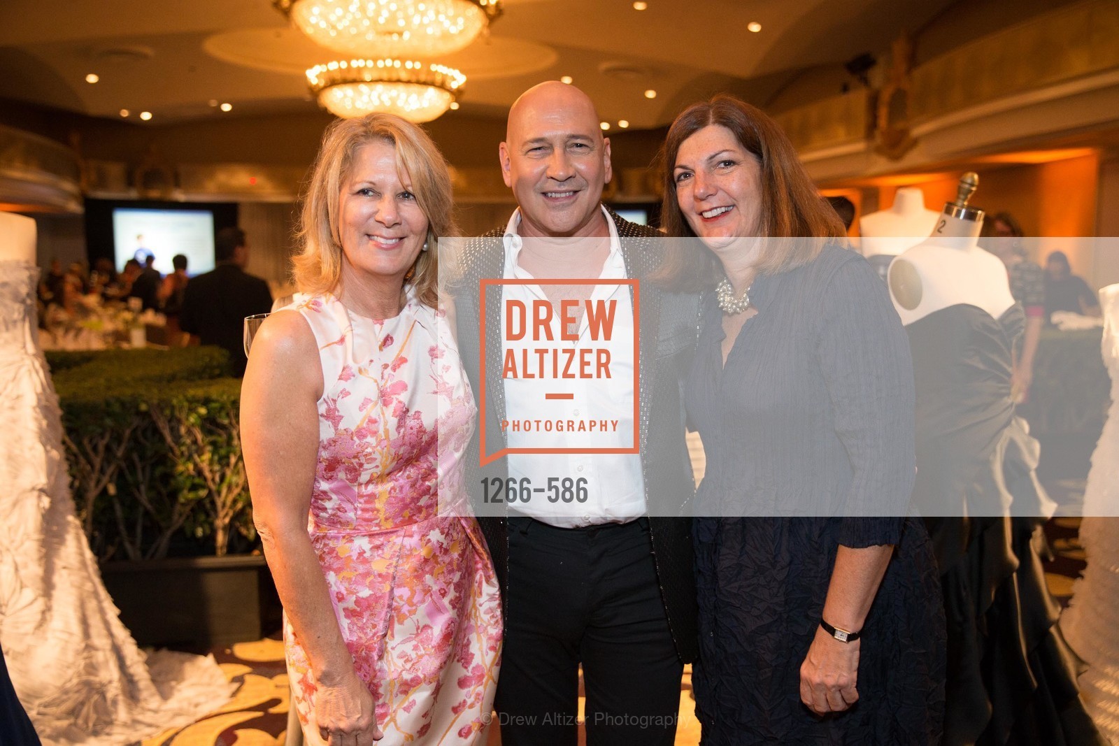 Karen Cakebread, Carmen Marc Valvo, Paula Kornell, 2014 Bay Area ARTHRITIS AUXILLIARY Benefit & Fashion Show, US, October 2nd, 2014, Photo #1266-586 Karen Cakebread, Carmen Marc Valvo, Paula Kornell, Photo #1266-586