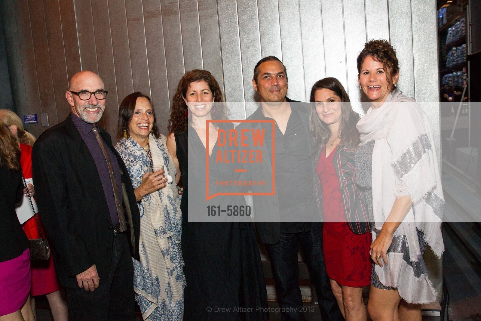 Mark Ulriksen, Leslie Flores, Robero Riutort, Allison Murphy, SAN FRANCISCO & MARIN FOOD BANK'S Fall Gala: One Big Table, US, September 21st, 2013, Photo #161-5860 Mark Ulriksen, Leslie Flores, Robero Riutort, Allison Murphy, Photo #161-5860