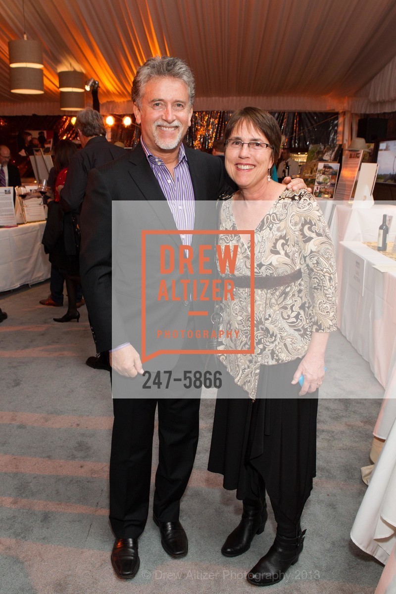 Gary Paul, Cindy Houts, TEACH WITH AFRICA 6th Annual Gala Benefit, US, March 2nd, 2013, Photo #247-5866 Gary Paul, Cindy Houts, Photo #247-5866