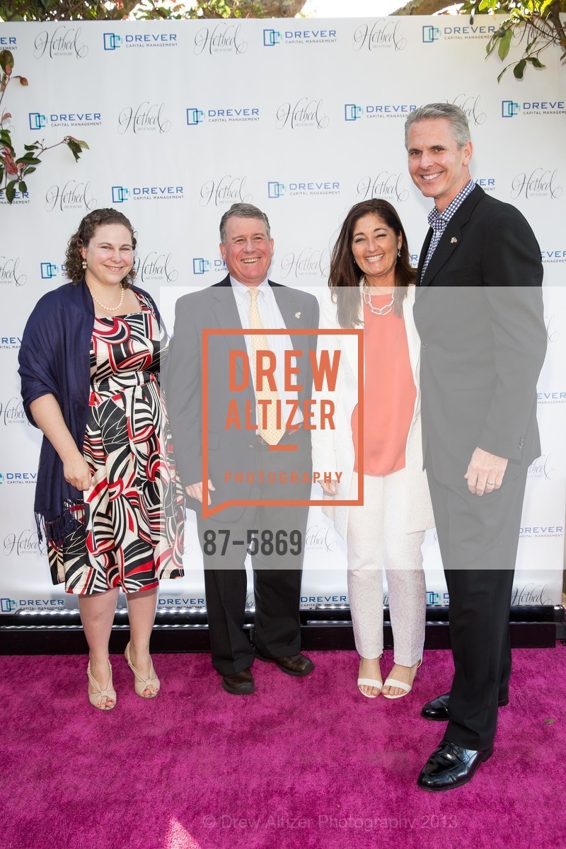 Elise Corey, Rob Deans, Molly McCall, Gordon McCall, HOTBED: Art By the Bay Hosted by Alan Cumming, US, August 10th, 2013, Photo #87-5869 Elise Corey, Rob Deans, Molly McCall, Gordon McCall, Photo #87-5869