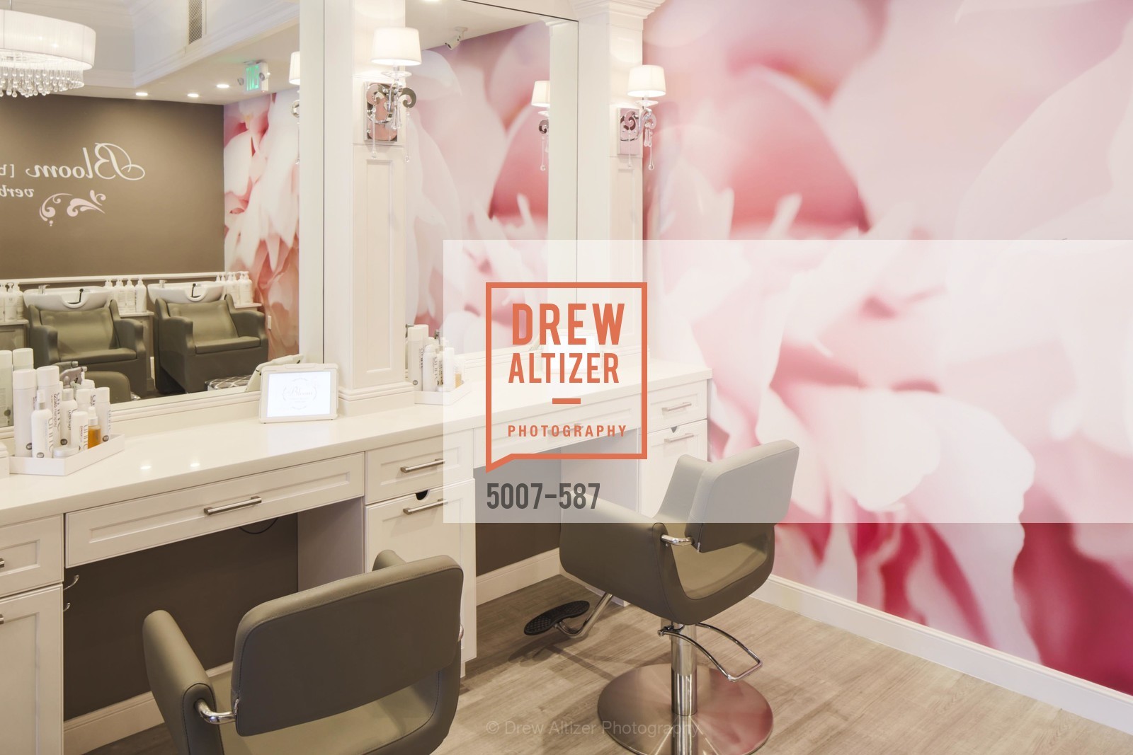 Atmosphere, BLOOM BLOW DRY BAR Grand Opening Party, US, October 2nd, 2014,Drew Altizer, Drew Altizer Photography, full-service agency, private events, San Francisco photographer, photographer california