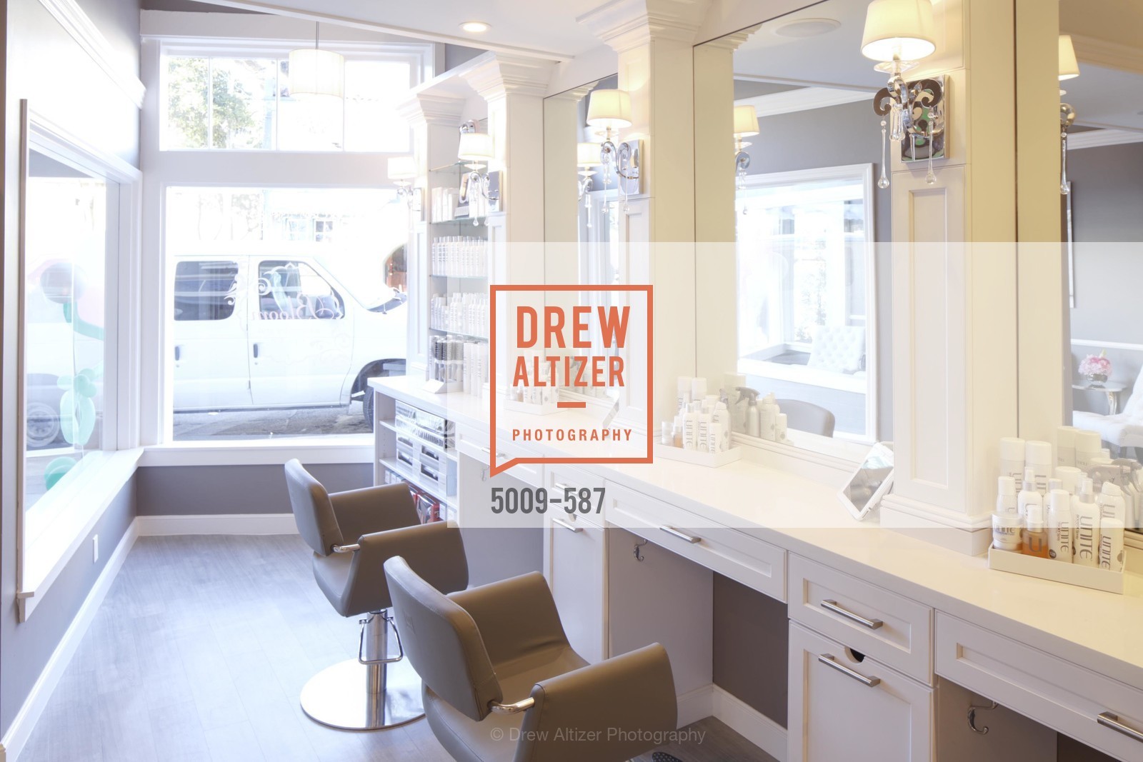 Atmosphere, BLOOM BLOW DRY BAR Grand Opening Party, US, October 2nd, 2014,Drew Altizer, Drew Altizer Photography, full-service agency, private events, San Francisco photographer, photographer california