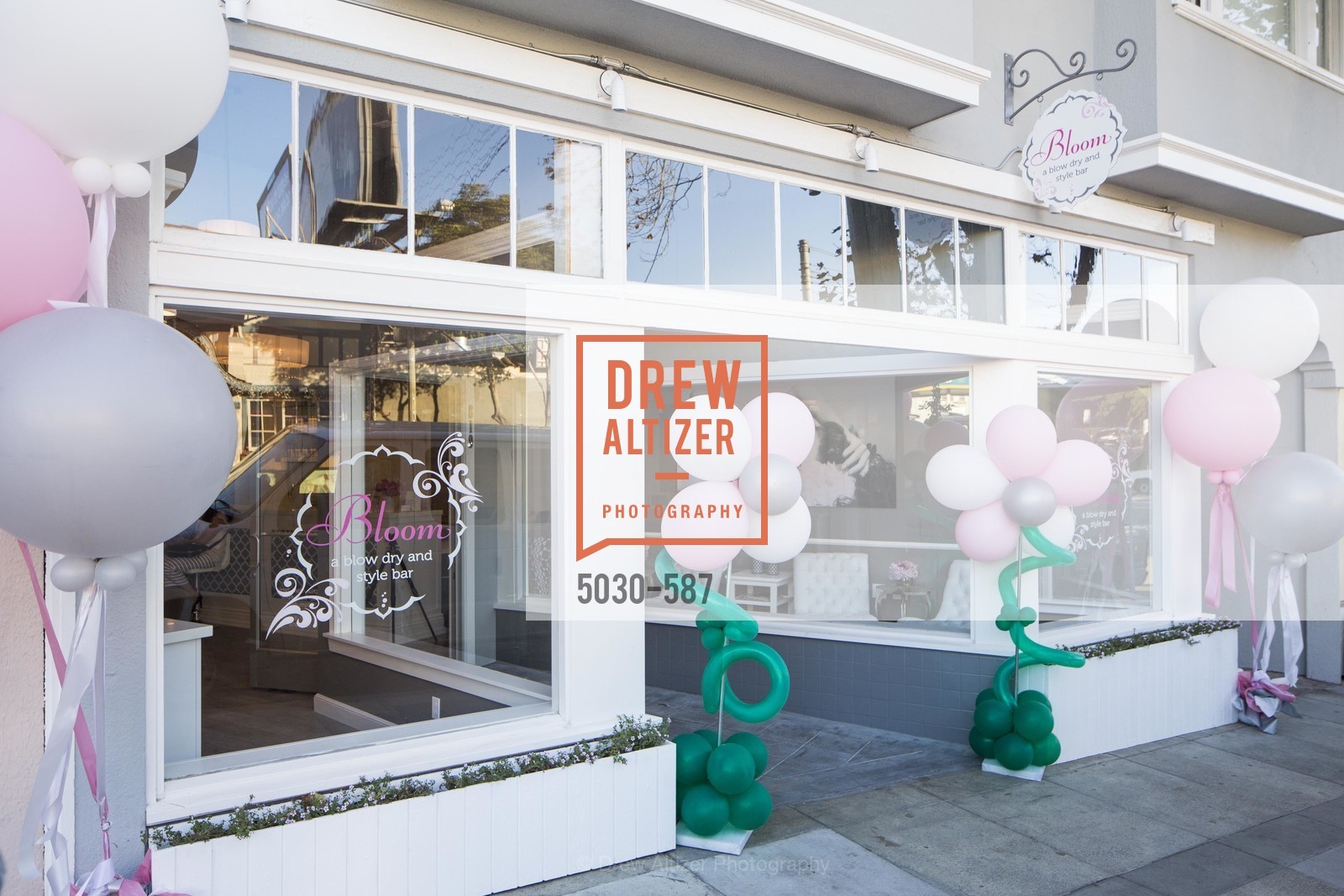 Atmosphere, BLOOM BLOW DRY BAR Grand Opening Party, US, October 2nd, 2014,Drew Altizer, Drew Altizer Photography, full-service agency, private events, San Francisco photographer, photographer california