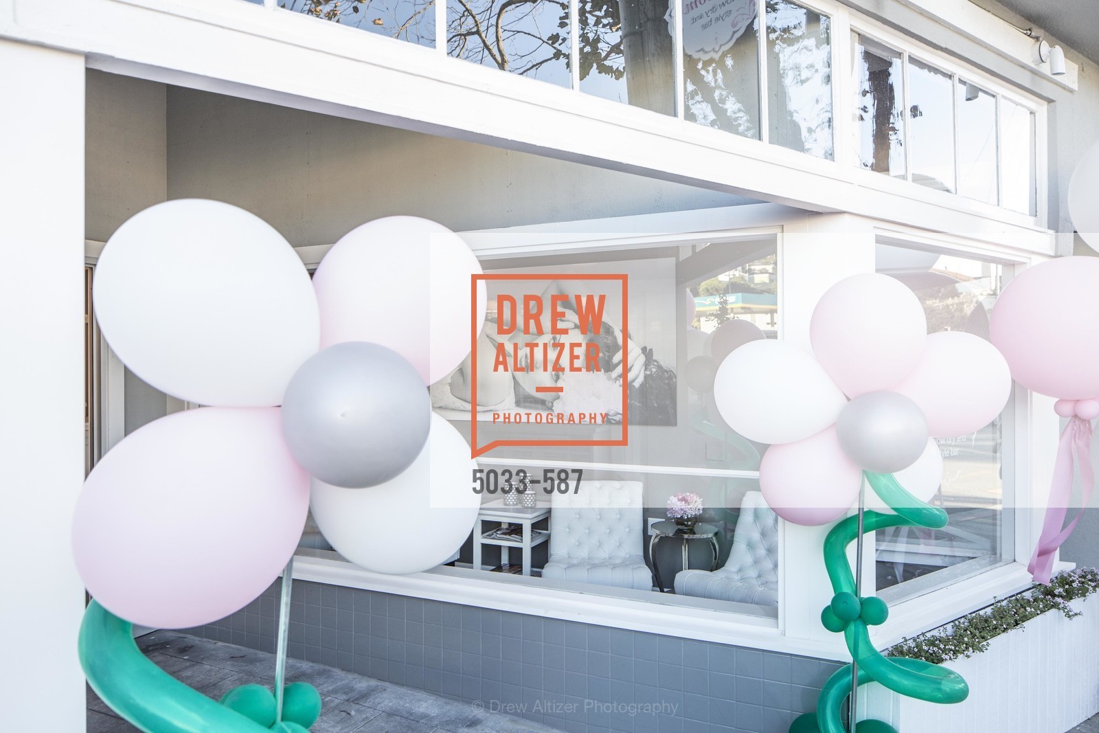 Atmosphere, BLOOM BLOW DRY BAR Grand Opening Party, US, October 2nd, 2014,Drew Altizer, Drew Altizer Photography, full-service agency, private events, San Francisco photographer, photographer california