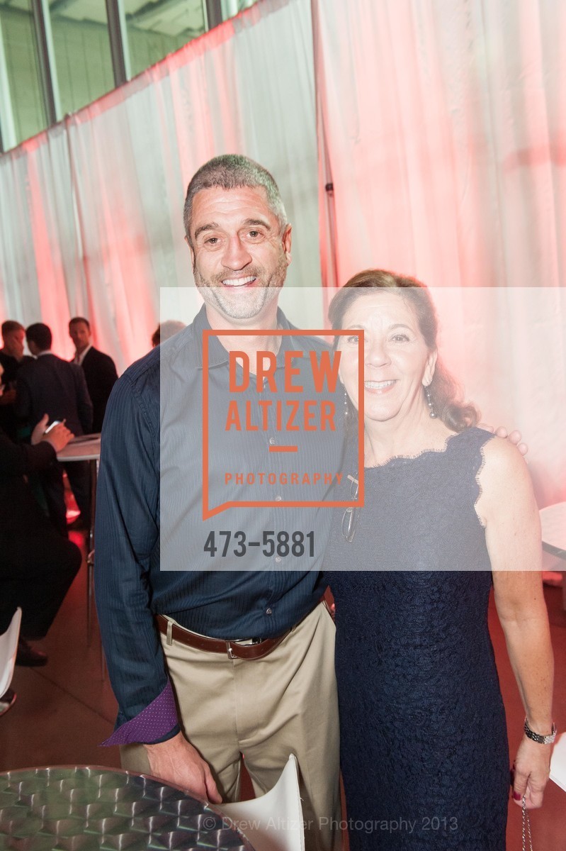Glen Roberts, Debbie Schechtman, SAN FRANCISCO AIDS FOUNDATION'S Tribute Celebration 2013, US, October 12th, 2013, Photo #473-5881 Glen Roberts, Debbie Schechtman, Photo #473-5881