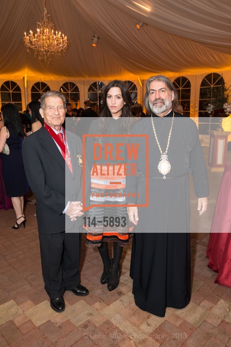 Andre Dimitriadis, Christina Dimitriadis, Metropolitan Nikitas, GREEK ORTHODOX METROPOLIS Gala Honoring Fanis Economidis, US, March 2nd, 2013, Photo #114-5893 Andre Dimitriadis, Christina Dimitriadis, Metropolitan Nikitas, Photo #114-5893