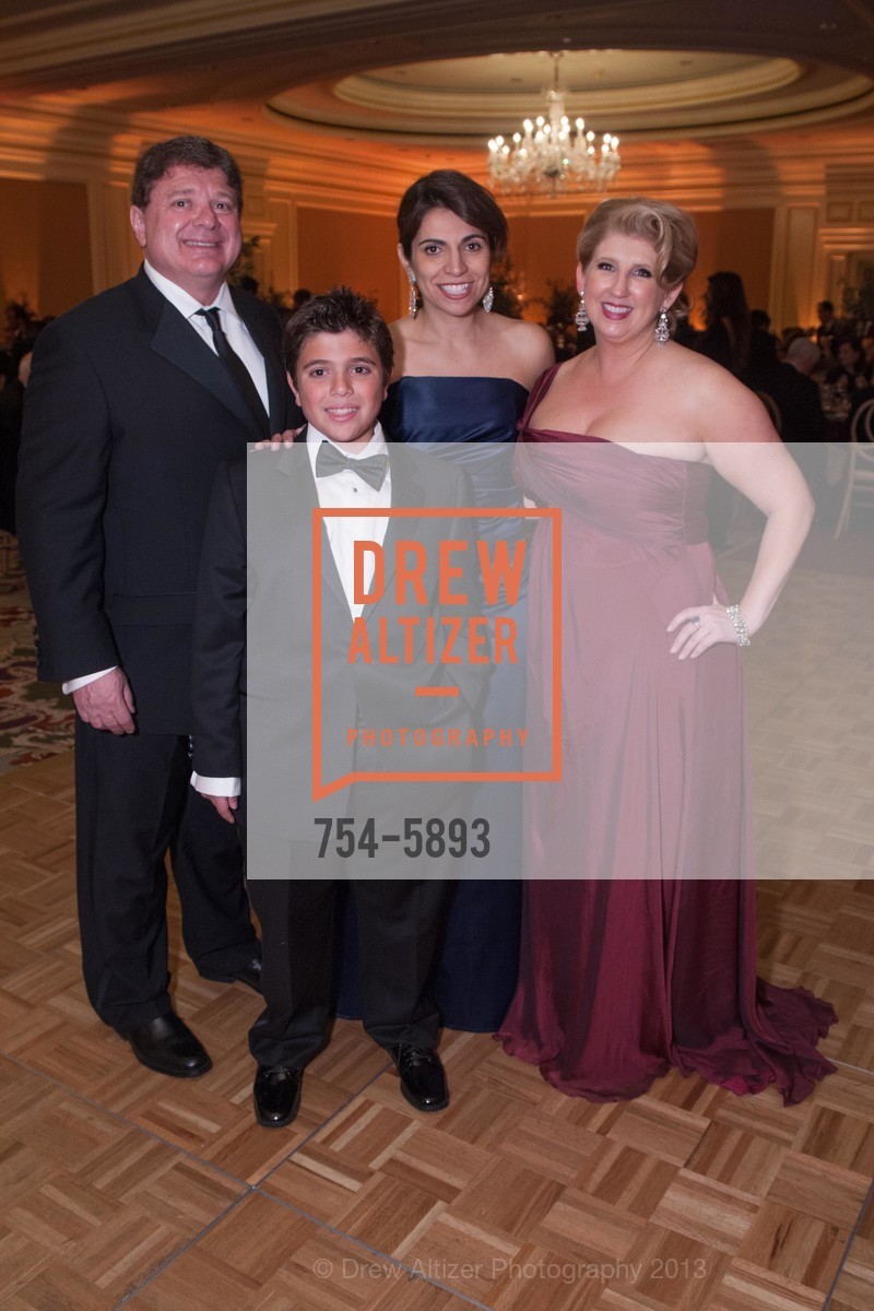 George Kallins, Dimitri Kallins, Bettina Kallins, Roberta Economidis, GREEK ORTHODOX METROPOLIS Gala Honoring Fanis Economidis, US, March 2nd, 2013, Photo #754-5893 George Kallins, Dimitri Kallins, Bettina Kallins, Roberta Economidis, Photo #754-5893