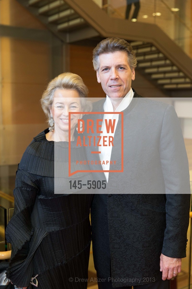 Andrea Herberstein, Thomas Hampson, 2013 CONSERVATORY GALA honoring THOMAS HAMPSON, US, April 20th, 2013, Photo #145-5905 Andrea Herberstein, Thomas Hampson, Photo #145-5905