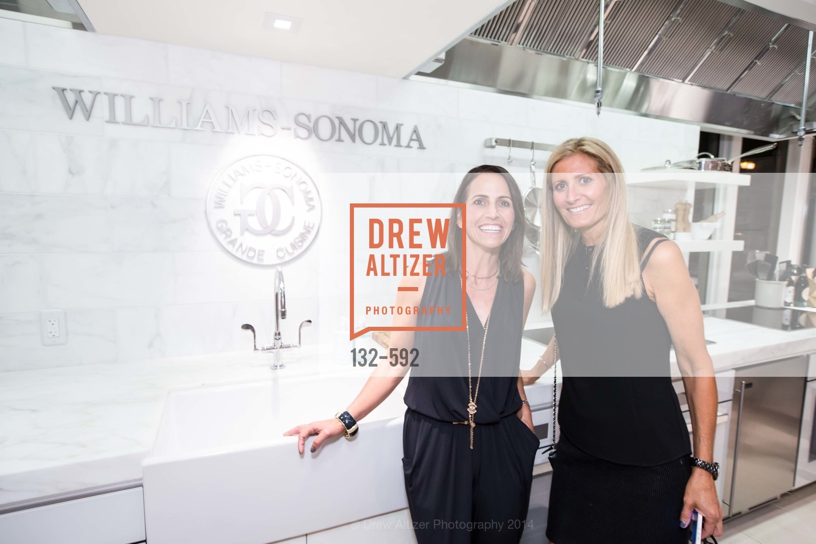 Lisa Dierking, Carol Sebastiani, WILLIAMS-SONOMA Cochon BBQ Celebration, US, October 3rd, 2014, Photo #132-592 Lisa Dierking, Carol Sebastiani, Photo #132-592