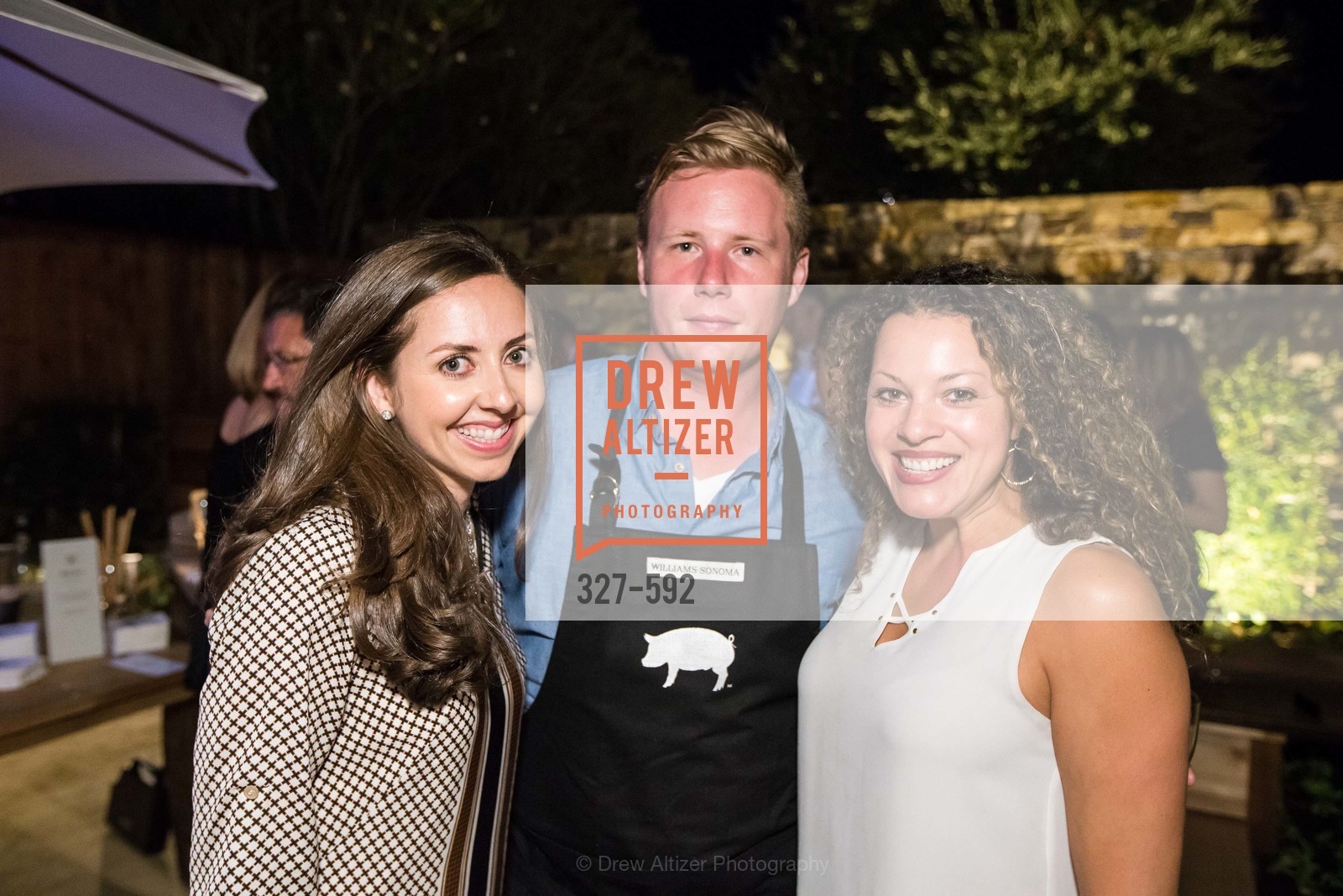 Lauren Tarzia, Thomas McNaughton, Vanessa Carlson, WILLIAMS-SONOMA Cochon BBQ Celebration, US, October 3rd, 2014, Photo #327-592 Lauren Tarzia, Thomas McNaughton, Vanessa Carlson, Photo #327-592