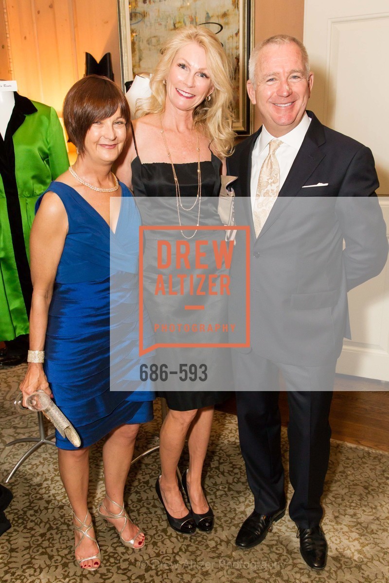 Debra Bernard, Anne Marie Hasting, Glenn McCoy, COUTURE FOR A CAUSE, US, October 5th, 2014, Photo #686-593 Debra Bernard, Anne Marie Hasting, Glenn McCoy, Photo #686-593