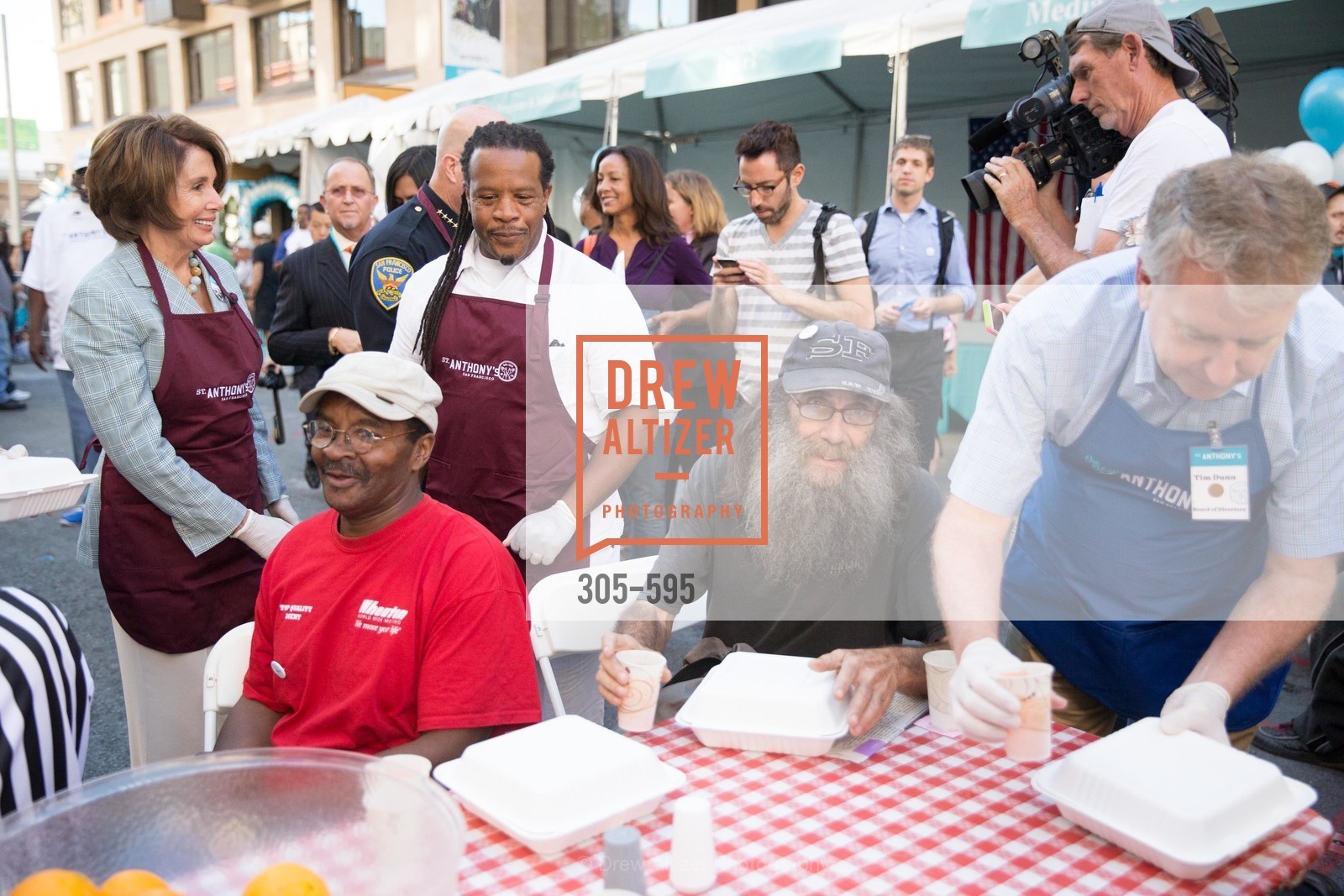 Nancy Pelosi, Tyrone Hopper, ST. ANTHONY'S Dining Room Ribbon Cutting Ceremony, US, October 5th, 2014,Drew Altizer, Drew Altizer Photography, full-service agency, private events, San Francisco photographer, photographer california