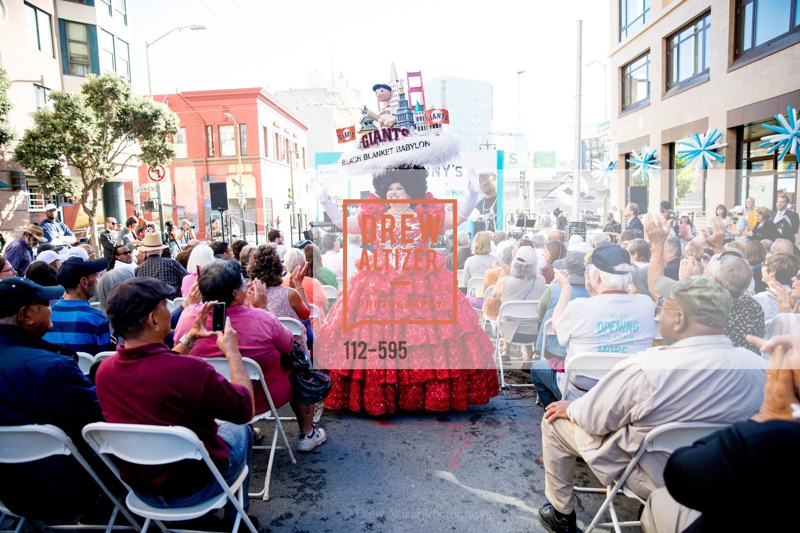 Beach Blanket Babylon, ST. ANTHONY'S Dining Room Ribbon Cutting Ceremony, US, October 5th, 2014, Photo #112-595 Beach Blanket Babylon, Photo #112-595