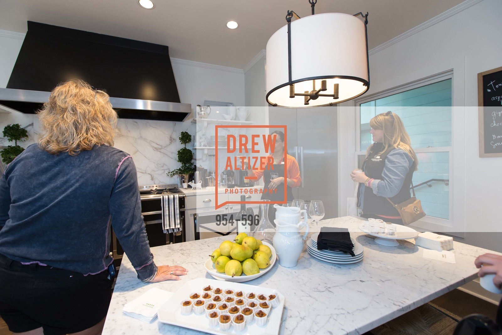 WILLIAMS-SONOMA Grand Re-Opening Breakfast, US, October 5th, 2014, Photo #954-596 Photo #954-596