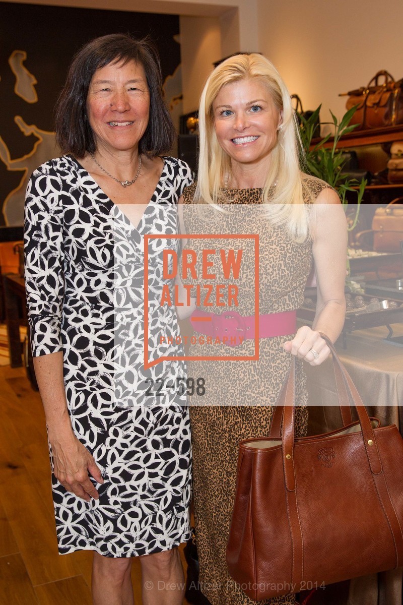 Robin Wu, Lori Shigekane, GHURKA FALL FASHION Press Preview Honoring the ZOO BOARD, US, October 8th, 2014, Photo #22-598 Robin Wu, Lori Shigekane, Photo #22-598