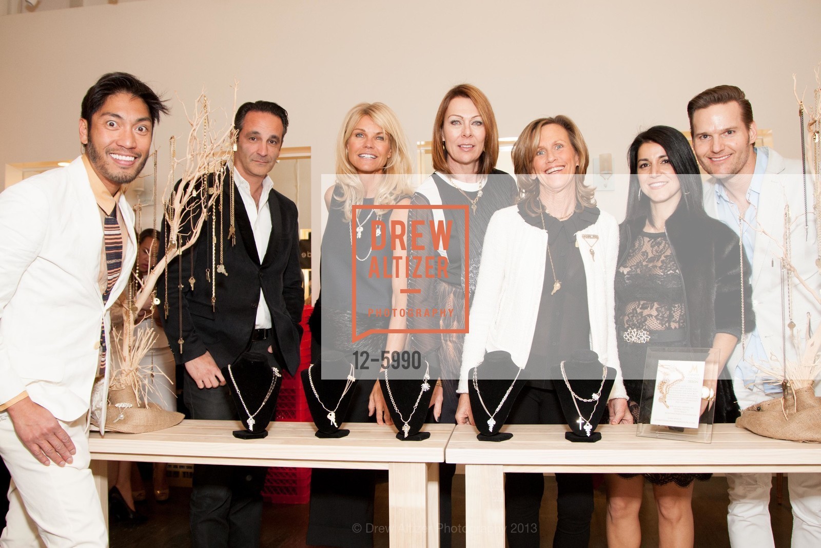 Gari James Cuevas, Hooman Altafi, Jennifer Monatana, Julie Wallunas, Mahassa Altafi, Chris Gaither, ARCHER SALON & JENNIFER MONTANA DESIGNS Holiday Party, US, December 4th, 2013, Photo #12-5990 Gari James Cuevas, Hooman Altafi, Jennifer Monatana, Julie Wallunas, Mahassa Altafi, Chris Gaither, Photo #12-5990