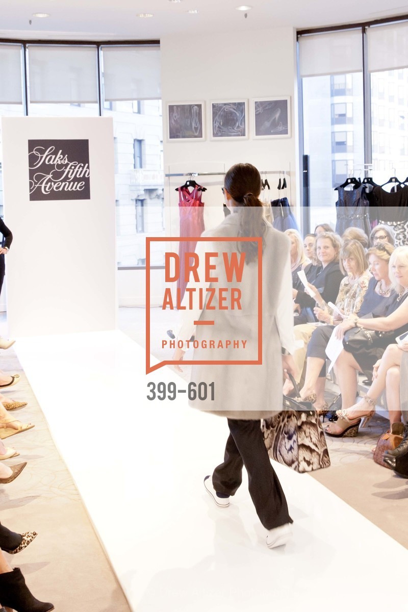 Fashion Show, SAKS FIFTH AVENUE and HARPER'S BAZAAR Host the San Francisco Yacht Club, US, October 9th, 2014,Drew Altizer, Drew Altizer Photography, full-service agency, private events, San Francisco photographer, photographer california