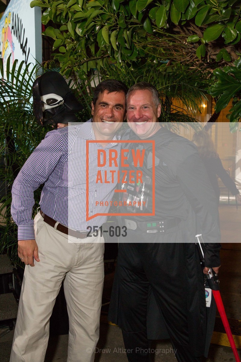 Alfredo Casuso, David Perry, Photo #251-603
