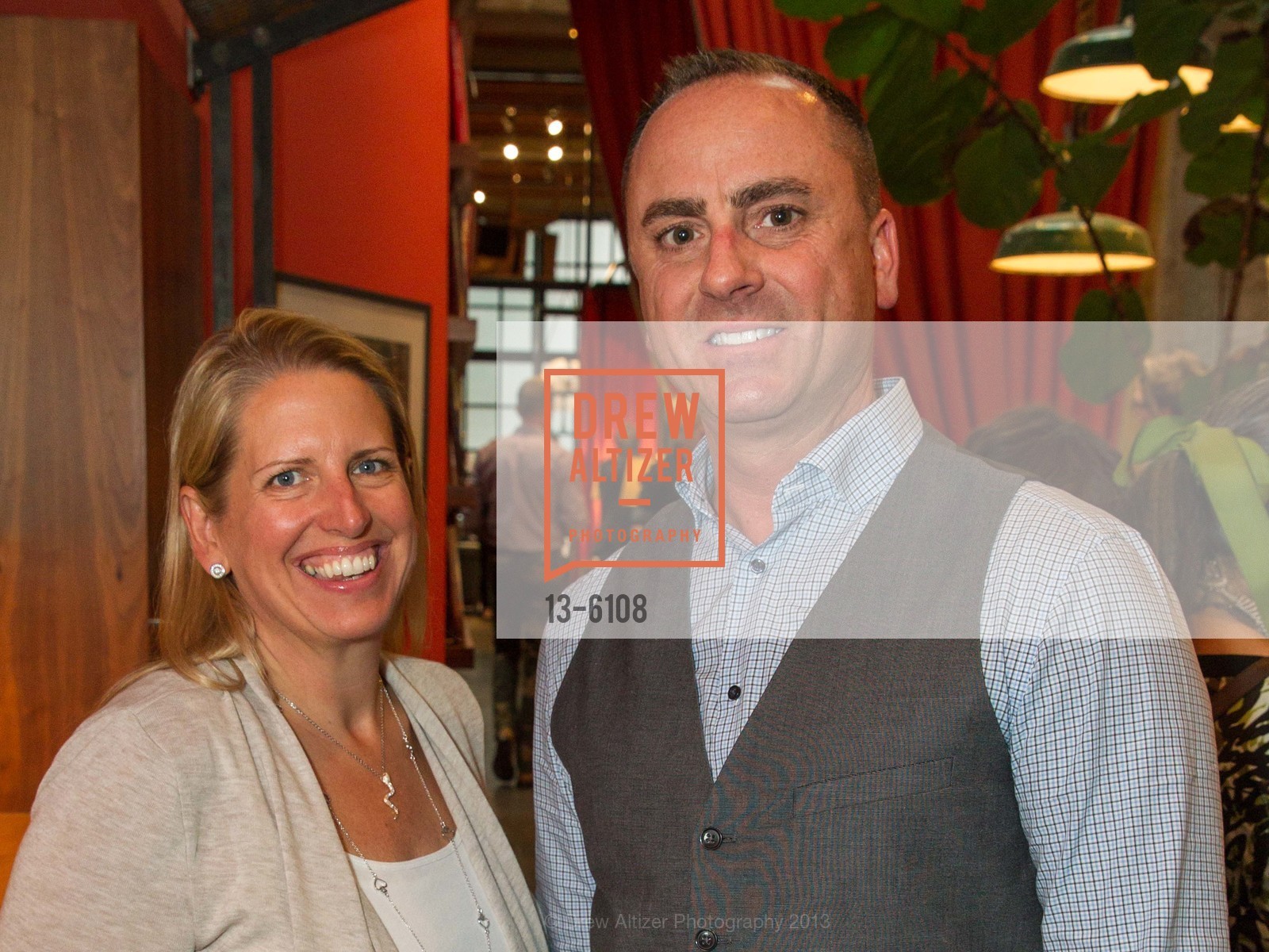 Kelly McGrath, Dave DelaChevrotiere, Photo #13-6108