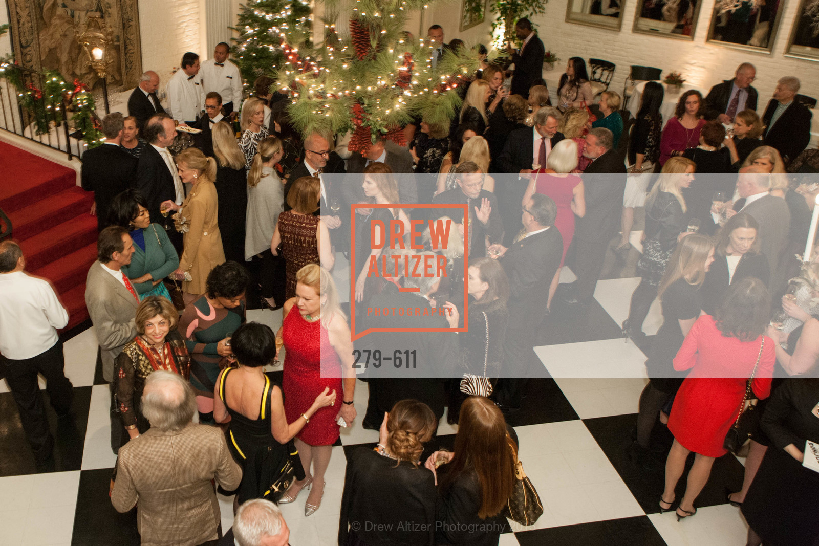 Atmosphere, San Francisco Ballet Auxiliary's Gala Launch party hosted by La Perla., VILLA TAVERA. 27 HOTALING PLACE, December 1st, 2015,Drew Altizer, Drew Altizer Photography, full-service agency, private events, San Francisco photographer, photographer california