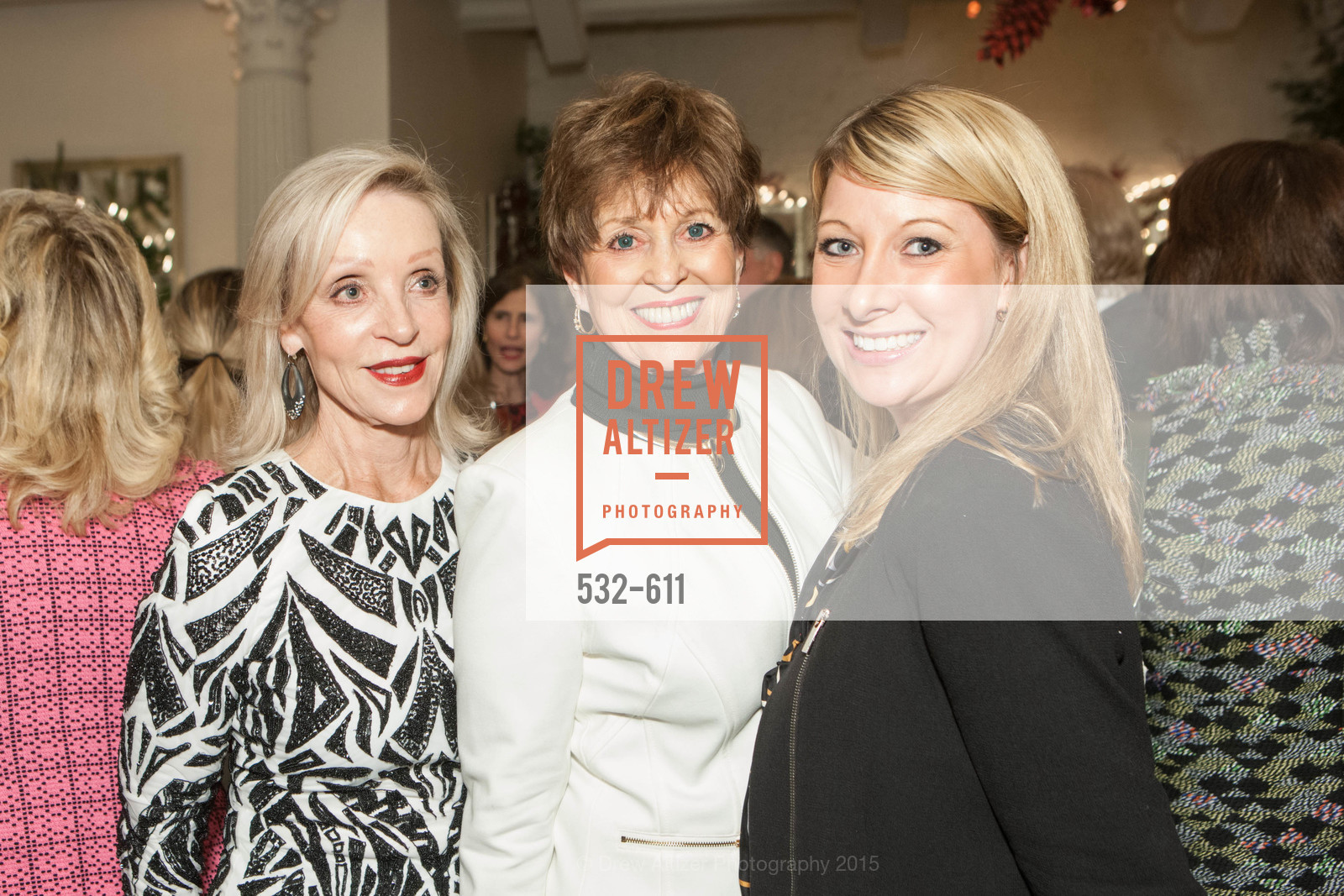 Barbara Brown, Suzanne Thornton, Jennifer Mancuso, San Francisco Ballet Auxiliary's Gala Launch party hosted by La Perla., VILLA TAVERA. 27 HOTALING PLACE, December 1st, 2015, Photo #532-611 Barbara Brown, Suzanne Thornton, Jennifer Mancuso, Photo #532-611