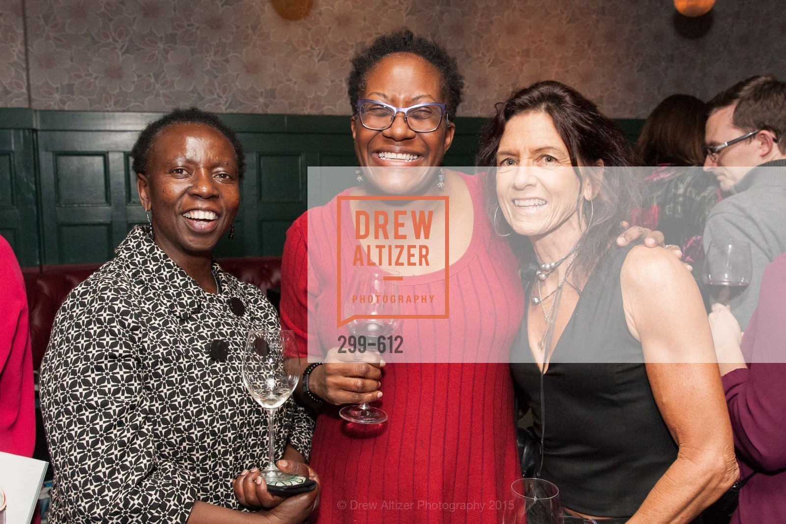 Musimbi Kanyoro, Wanda Holland Greene, Lisa Giannone, Photo #299-612