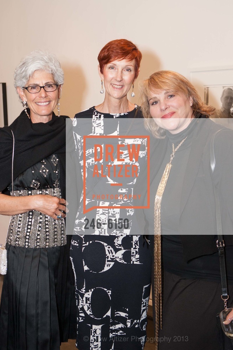 Joanne Vidinsky, Freda Scott, Marjory Graue, UC Berkeley Art Museum and Pacific Film Archive Gala 2013, US, May 7th, 2013, Photo #246-6150 Joanne Vidinsky, Freda Scott, Marjory Graue, Photo #246-6150
