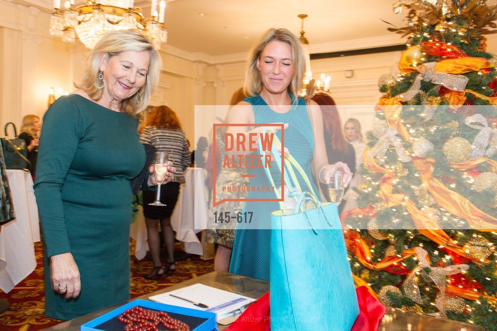 Jeanne Wilson, Sarah Wilson, Boy's & Girls' Towns of Italy Holiday Luncheon, The Olympic Club. 524 Post Street, December 3rd, 2015,Drew Altizer, Drew Altizer Photography, full-service agency, private events, San Francisco photographer, photographer california