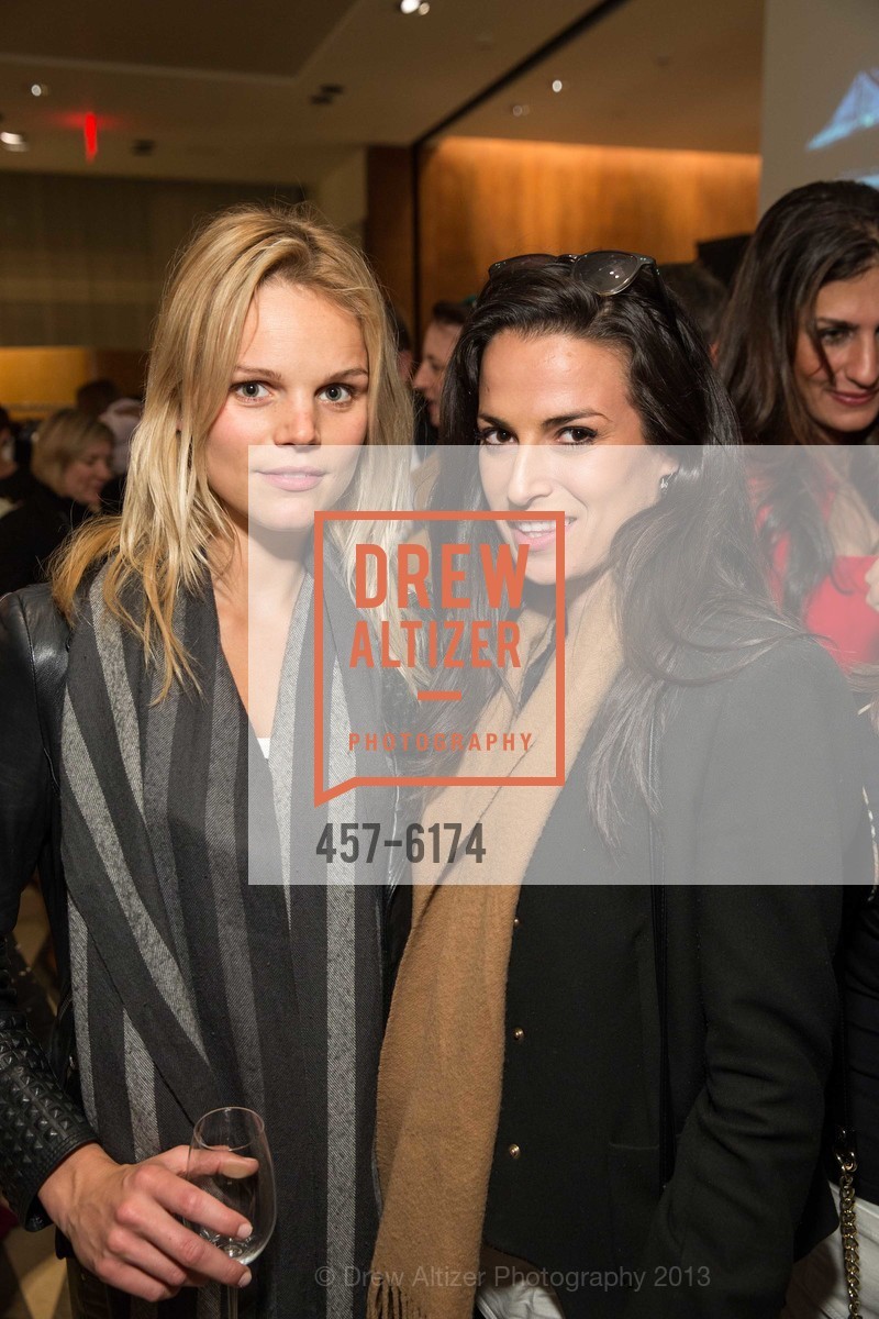 Tina J Henry, Jo Ankier, BARNEY'S NEW YORK Bay Lights with Leo Villareal, US, November 7th, 2013, Photo #457-6174 Tina J Henry, Jo Ankier, Photo #457-6174