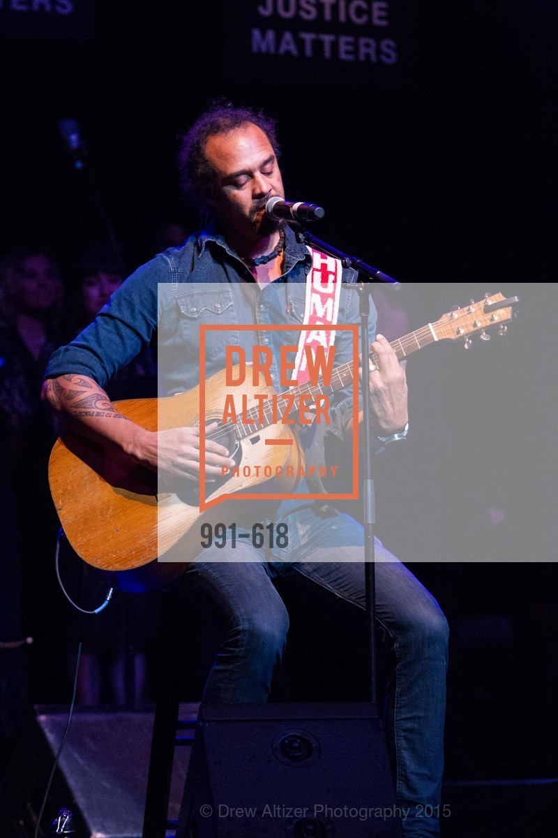 Performance By Michael Franti, GLIDE’s Annual Holiday Jam: Love Matters, The Warfield Theatre. 982 Market, December 3rd, 2015,Drew Altizer, Drew Altizer Photography, full-service agency, private events, San Francisco photographer, photographer california