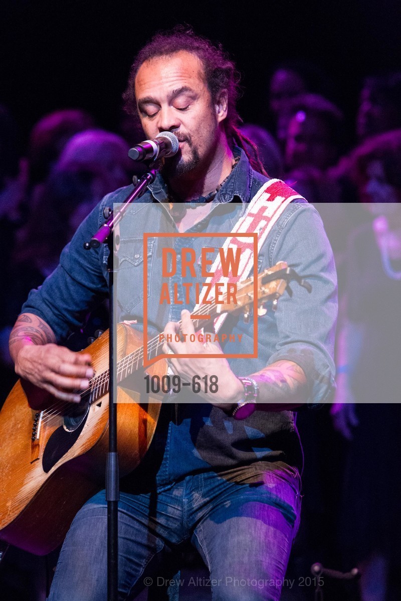 Performance By Michael Franti, GLIDE’s Annual Holiday Jam: Love Matters, The Warfield Theatre. 982 Market, December 3rd, 2015,Drew Altizer, Drew Altizer Photography, full-service agency, private events, San Francisco photographer, photographer california