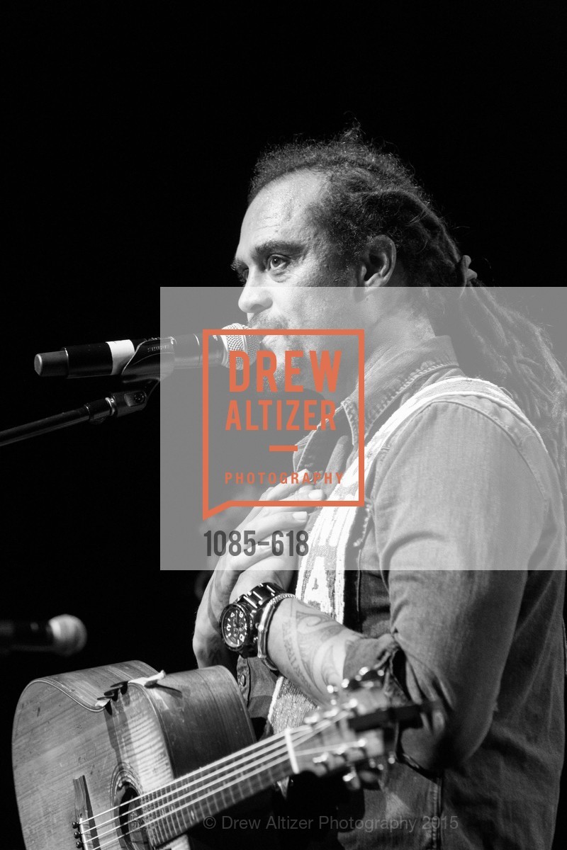 Michael Franti, GLIDE’s Annual Holiday Jam: Love Matters, The Warfield Theatre. 982 Market, December 3rd, 2015,Drew Altizer, Drew Altizer Photography, full-service agency, private events, San Francisco photographer, photographer california