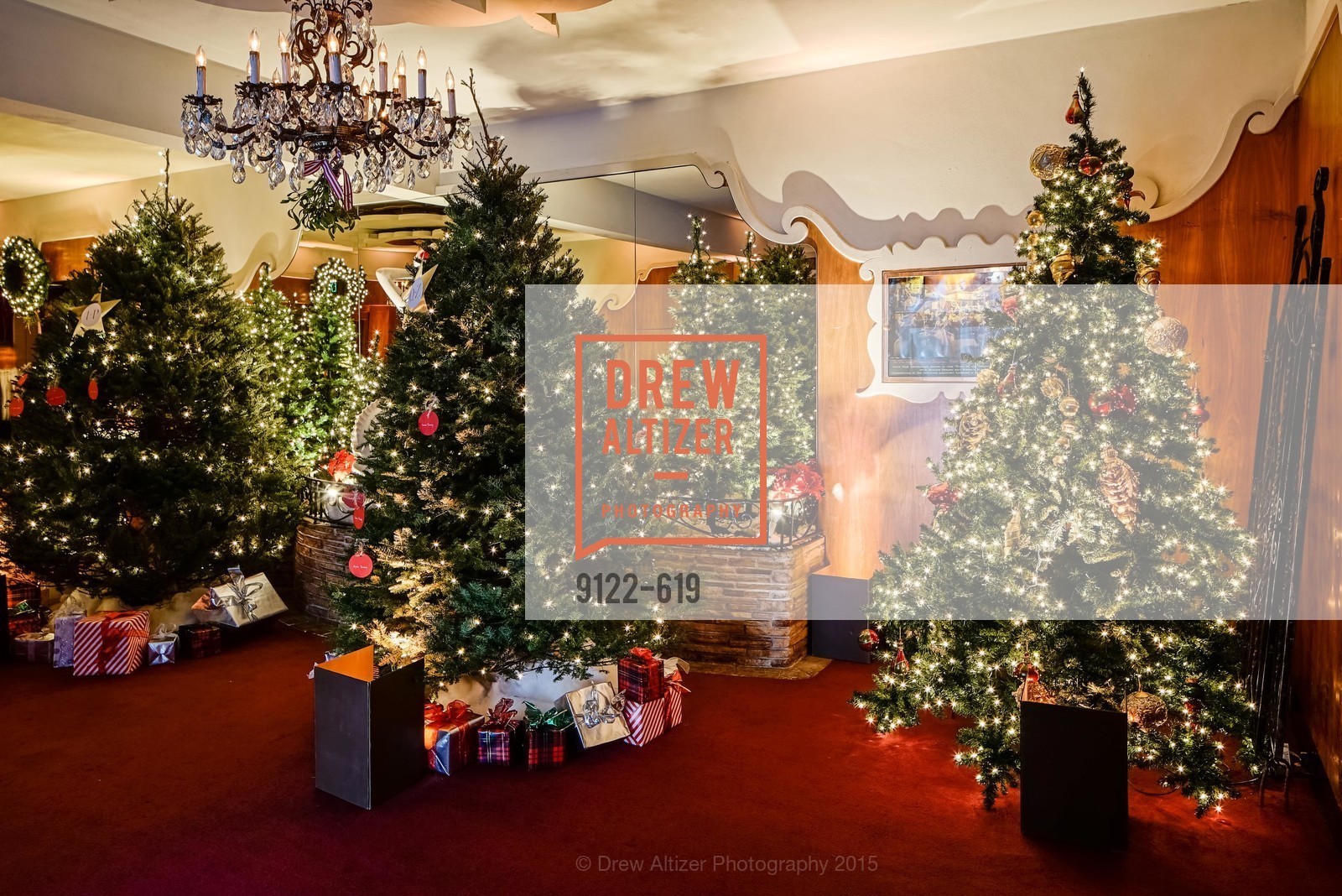 Atmosphere, Shansby/Matarasso Holiday Lunch, Bimbo's 365 Club. 1025 Columbus Ave, December 4th, 2015,Drew Altizer, Drew Altizer Photography, full-service agency, private events, San Francisco photographer, photographer california