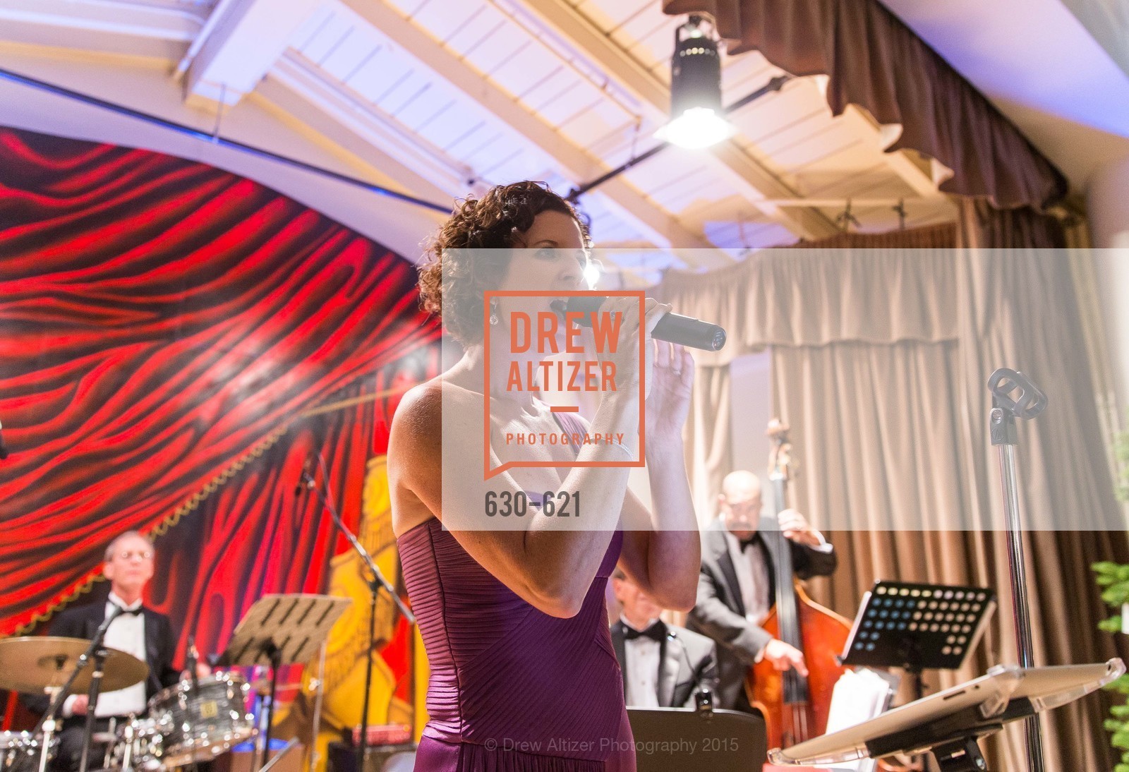 Performance, Children of Shelters' Jingle and Mingle, Golden Gate Club. 135 Fisher Loop, December 3rd, 2015,Drew Altizer, Drew Altizer Photography, full-service agency, private events, San Francisco photographer, photographer california